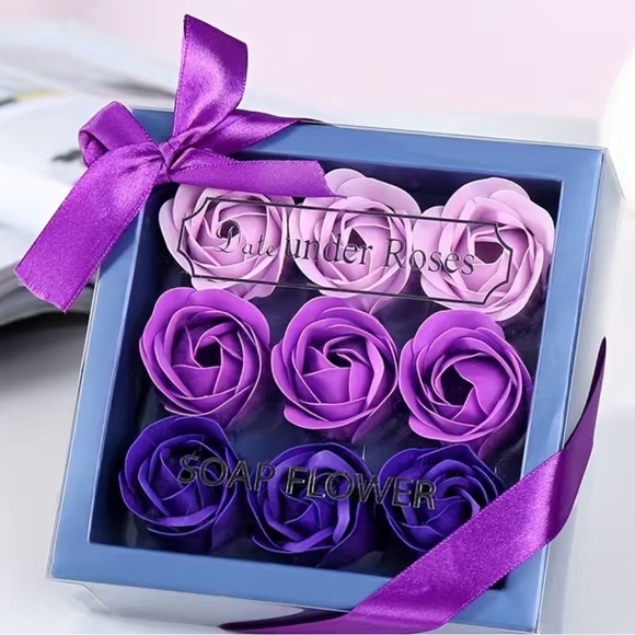 Flower soaps - Picture 2 of 6